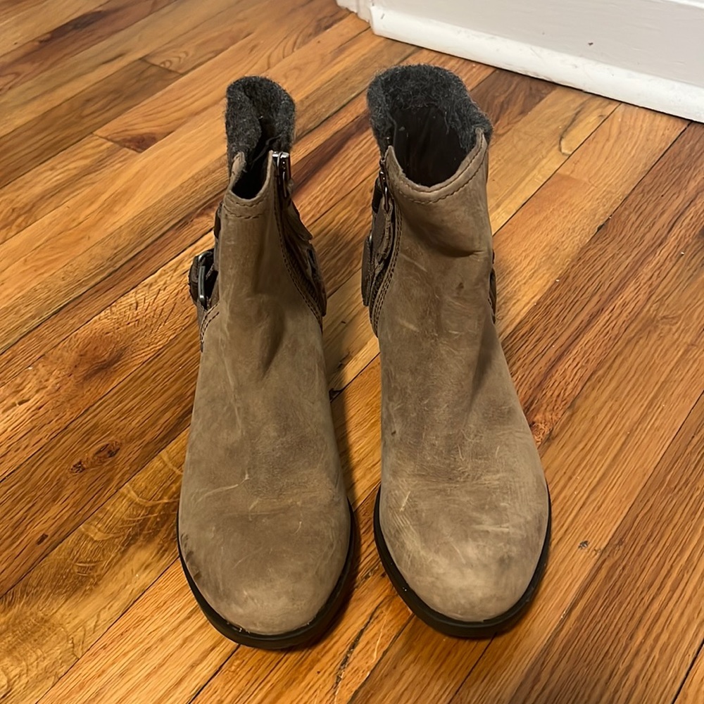 Sorel waterproof booties